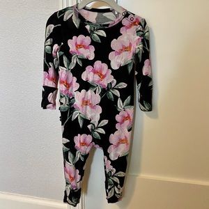 Posh Peanut Tenni Ruffled Long Sleeve Romper